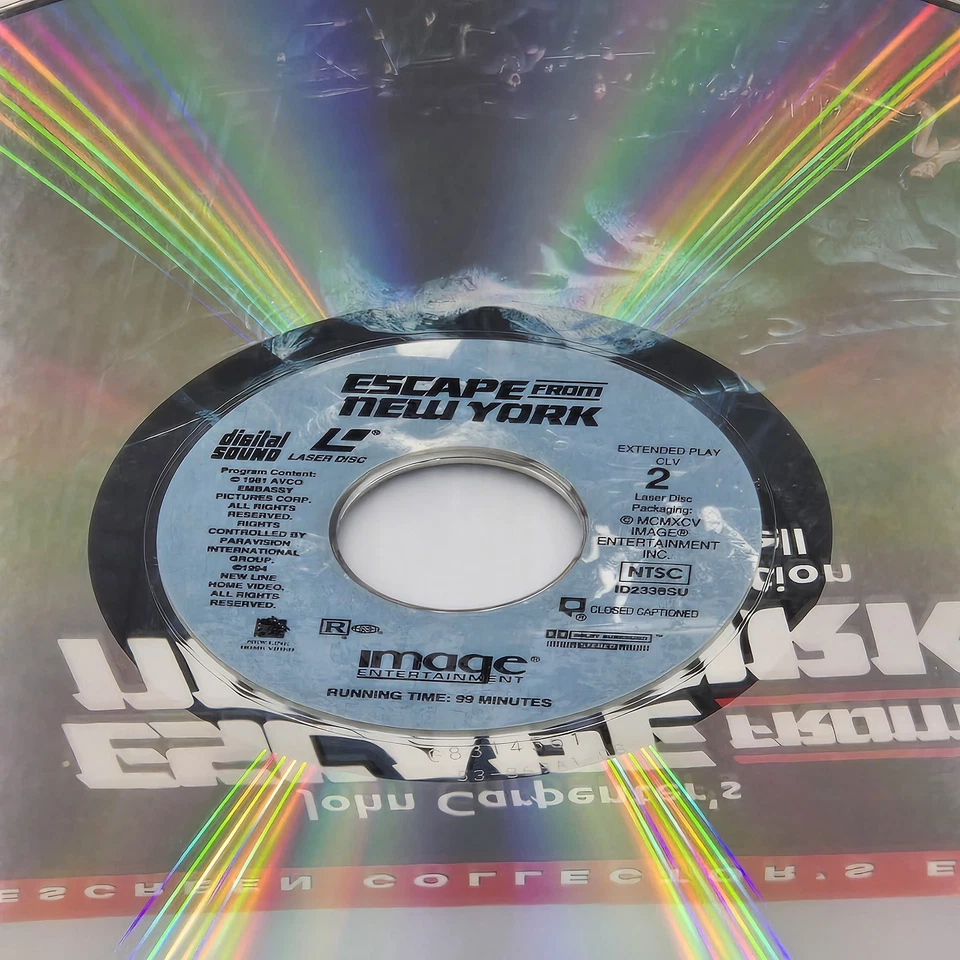 John Carpenter's Escape From New York Laserdisc Widescreen Collector's Edition - Image 4 of 4