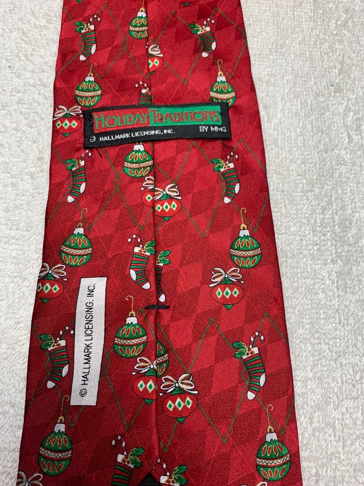HALLMARK CORBATA HOMBRE NAVIDAD ROJA CON ADORNOS VERDES 4 X 59 Foto 4 de 4