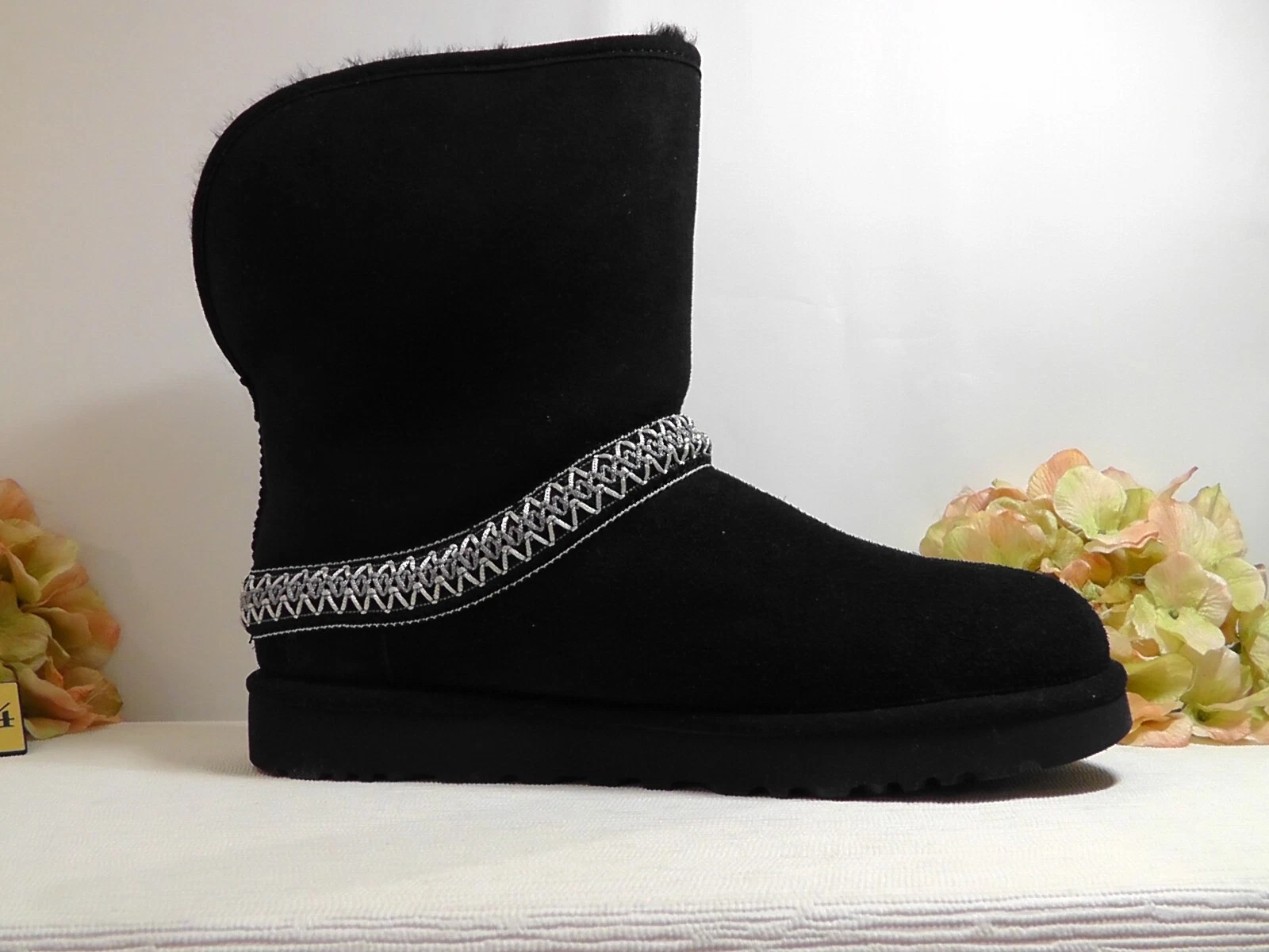 Stivali UGG donna NERI classici corti in shearling a mezzaluna taglia 8***nuovi con scatola***$180*