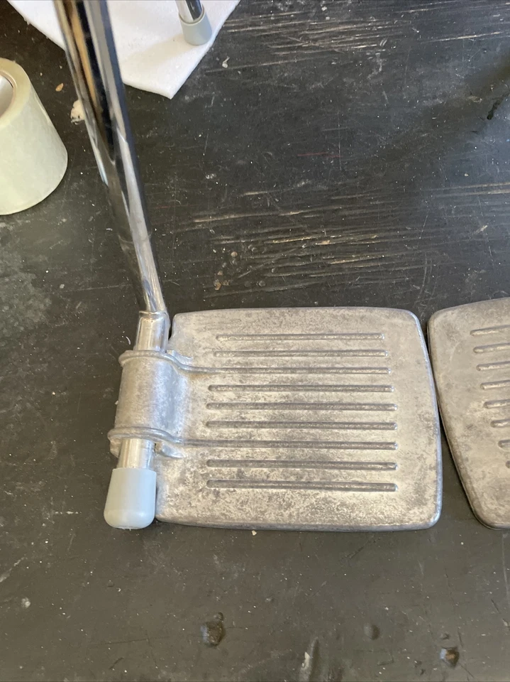 Reposapiés vintage para silla de ruedas Invacare Rolls Foto 2 de 4