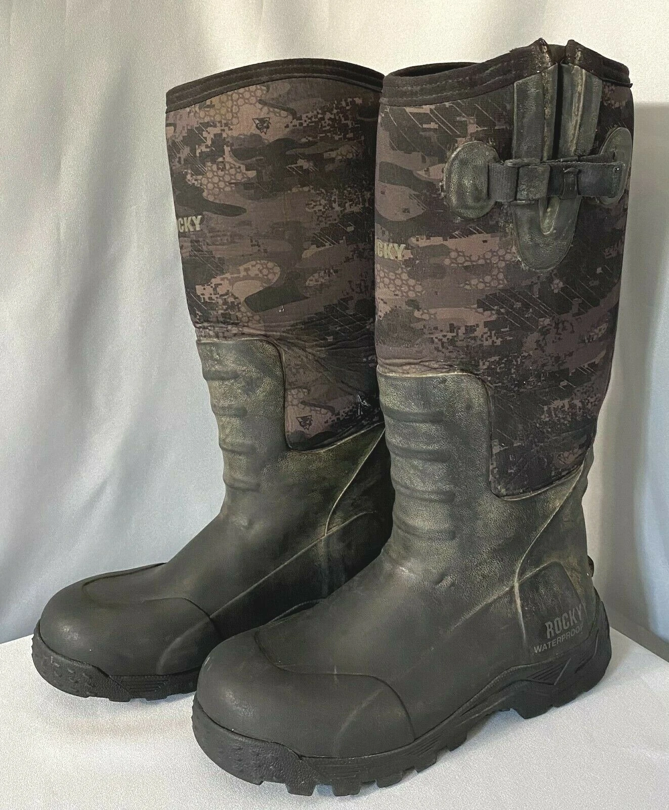 Rocky RKS0345 Venator Camo Rubber Waterproof 16" Boot Size 8M Fishing Hunting
