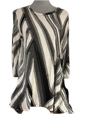 Simply Vera Wang Women’s Textured T-shirt Tunic Top Size M