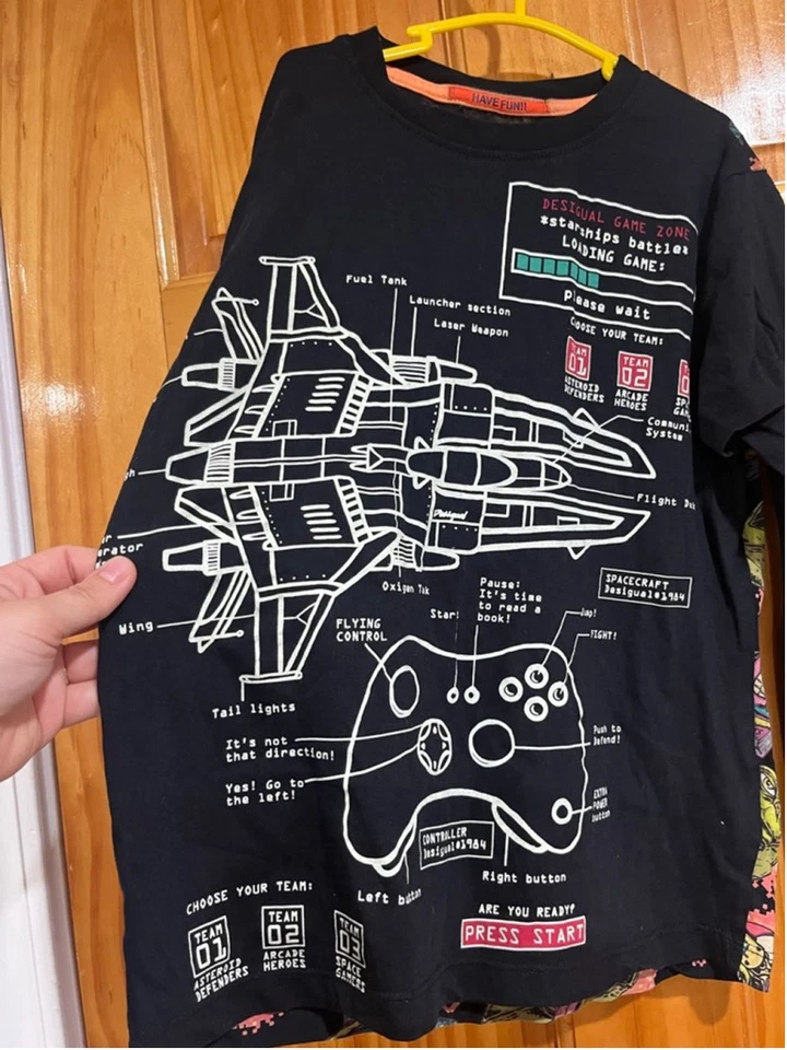 Desigual Kids Boys Long Sleeve Video Game Graphic T-Shirt Size 7/8 Retro Arcade - Image 2 of 4