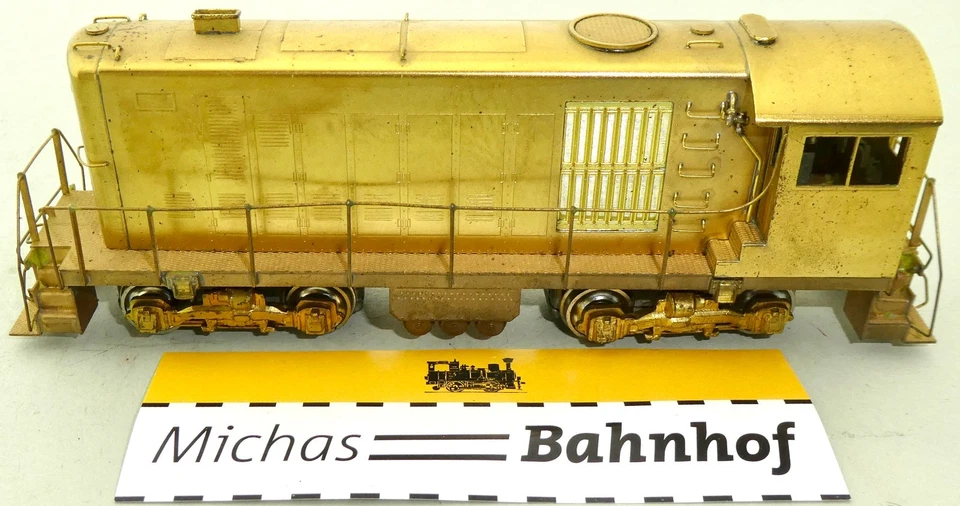 Brass Messing Diesellok Hallmark Models KMT Japan fährt nur sehr langsam HH3å