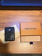 Louis Vuitton Magnetic Card Holder M26738 - Shadow