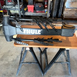 Thule Apex XT hitch bike rack. 2 Bike Thule 2”Hitch Bike Rack - Black
