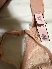 Victoria's Secret Dream Angels Lace Push-Up Underwire Beige 32C