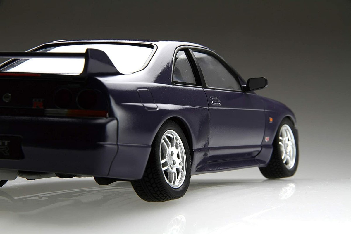 Fujimi 1/24 Nissan Skyline GT-R V - Spec '95 R33 from Japan 6023