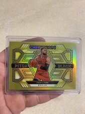 2021-22 Obsidian Zach LaVine Pitch Black Electric Etch Yellow Flood Bulls