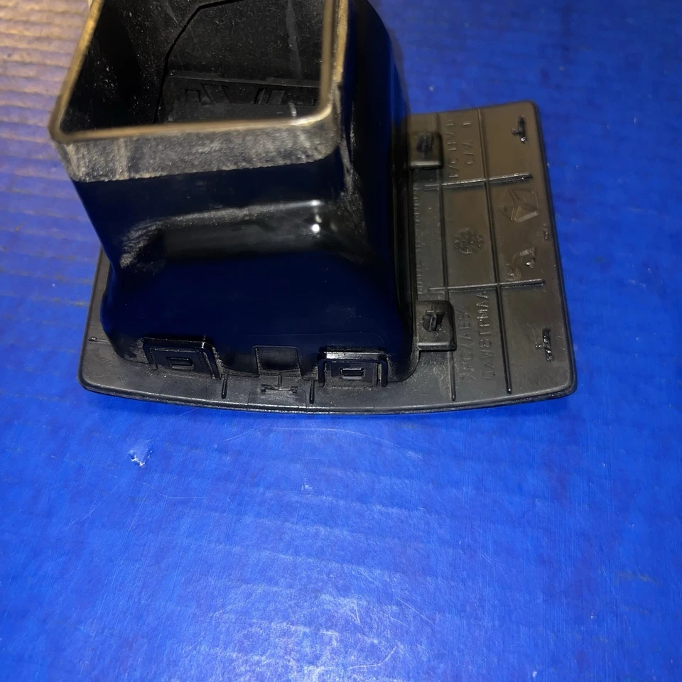 Dodge Magnum 2005-2007/cargador pasajero tablero derecho bisel de ventilación de aire OEM Foto 4 de 4