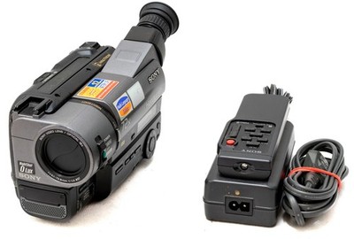 Hi8 Video Camera Sony Handycam CCD-TRV90 Video Hi8 Camcorder 20x