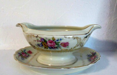 Queen's Bouquet Rosenthal  Continental Ivory gravy boat - in excellent condition