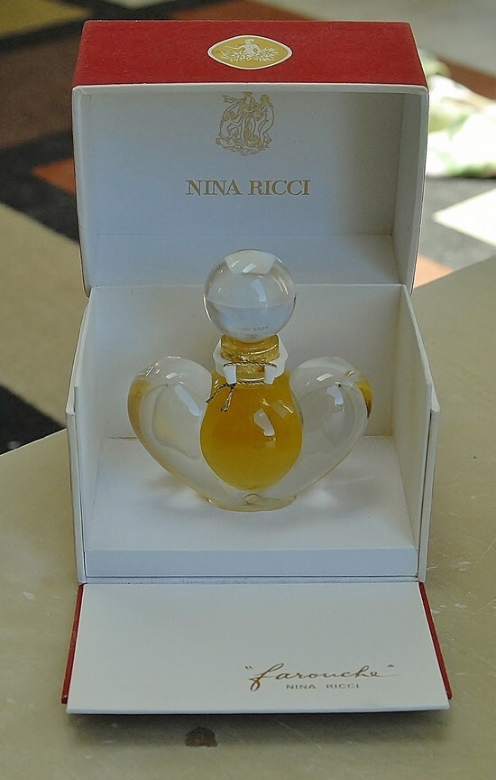 Vintage * FAROUCHE by NINA RICCI 1/2 oz 15 ml PURE PARFUM ** HEART