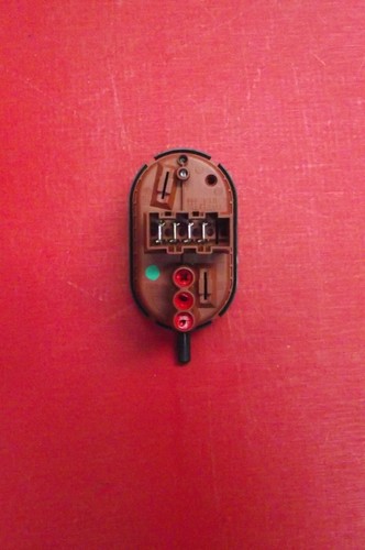 Waschmaschine Bosch WFL2260UK/04 Druckschalter