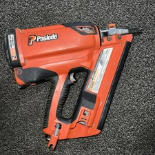 Paslode CFN325XP Cordless Framing Nailer USED (T028)