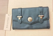 Kenneth Cole Reaction Envelope Flap Clutch Wallet Color Dark GreenClutch NWT