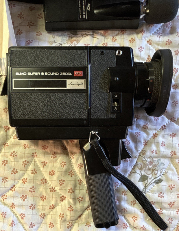 ELMO Super 8 Sound 350SL Low Light Sound Zoom Reflex Super 8 Movie Camera