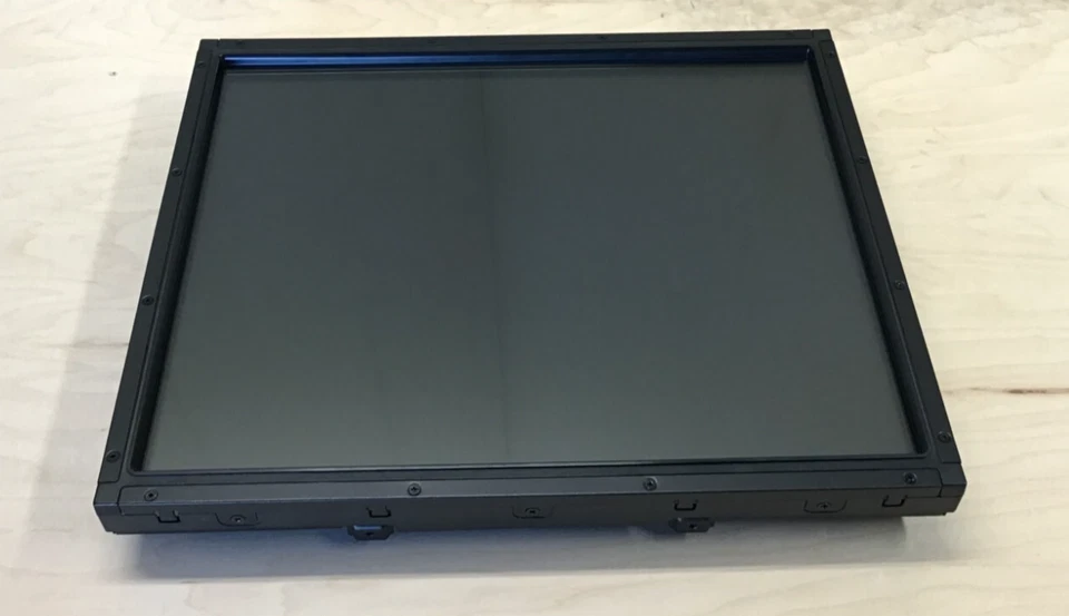 ELO ET1790L 17" Touch Screen Monitor - Image 2 of 4