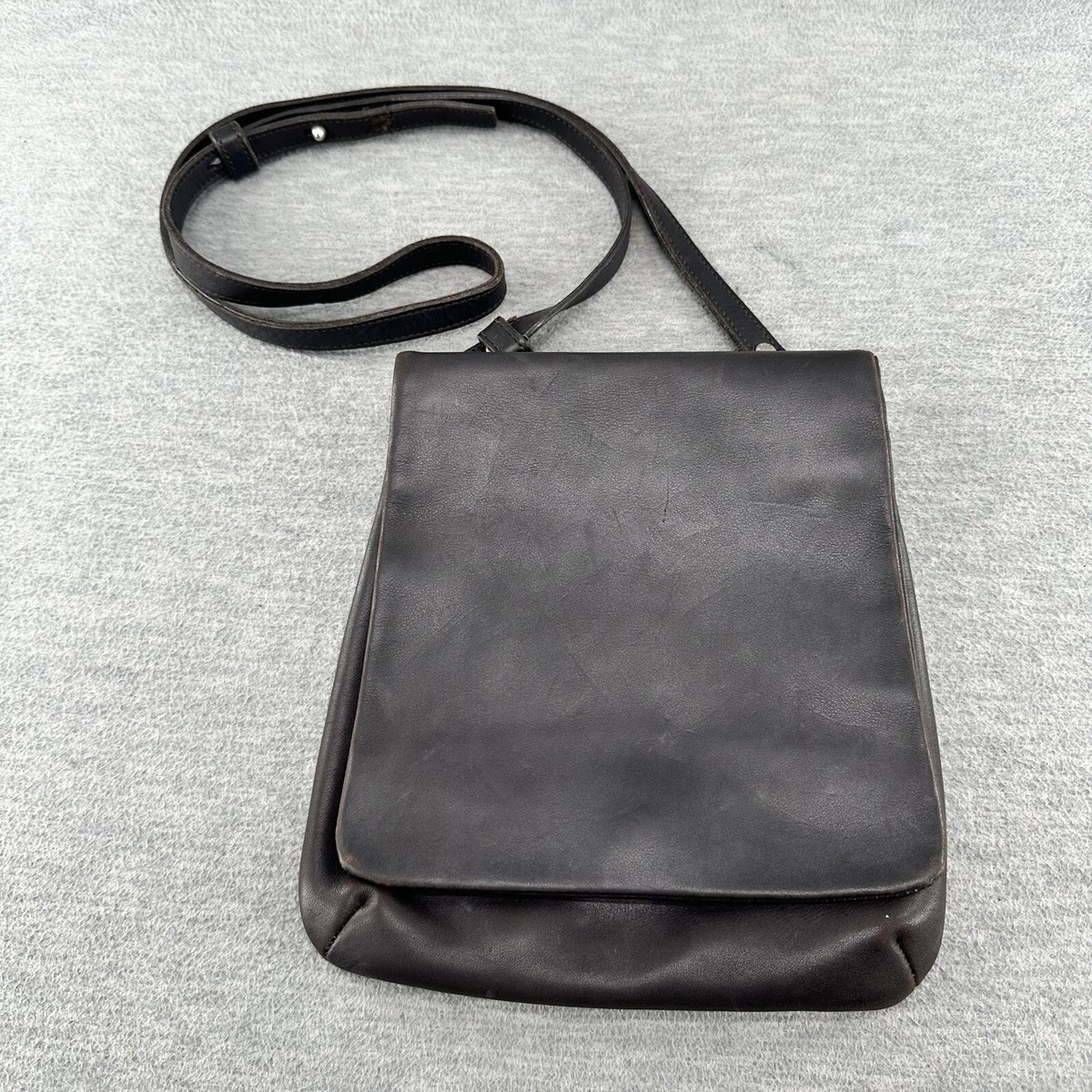 バッグ COACH Vintage Leather Black Shoulder Bag COACH - Vintage Black Leather Crossbody Shoulder Bag #9473 (PU4
