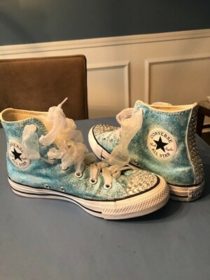 custom chucks