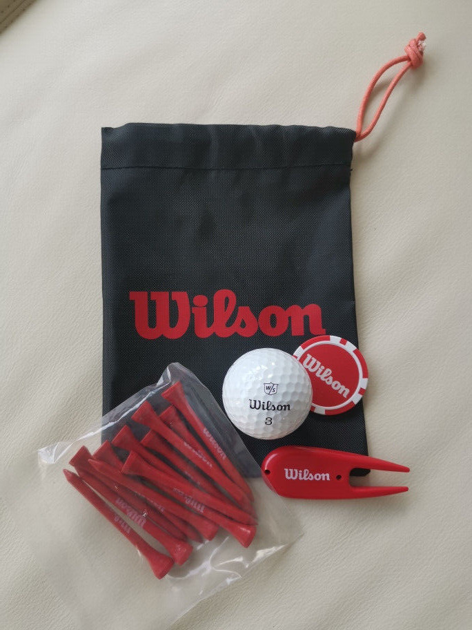 Wilson Utensilienbeutel mit Tees,Ballmarker,Pitchgabel und Golfball