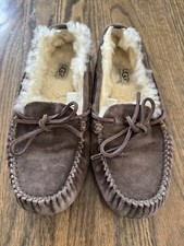 UGG Women  s Dakota Espresso Moccasin Slippers Size 7