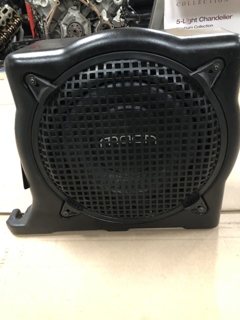 99-04 Ford Mustang GT Mach 1000 Audio 