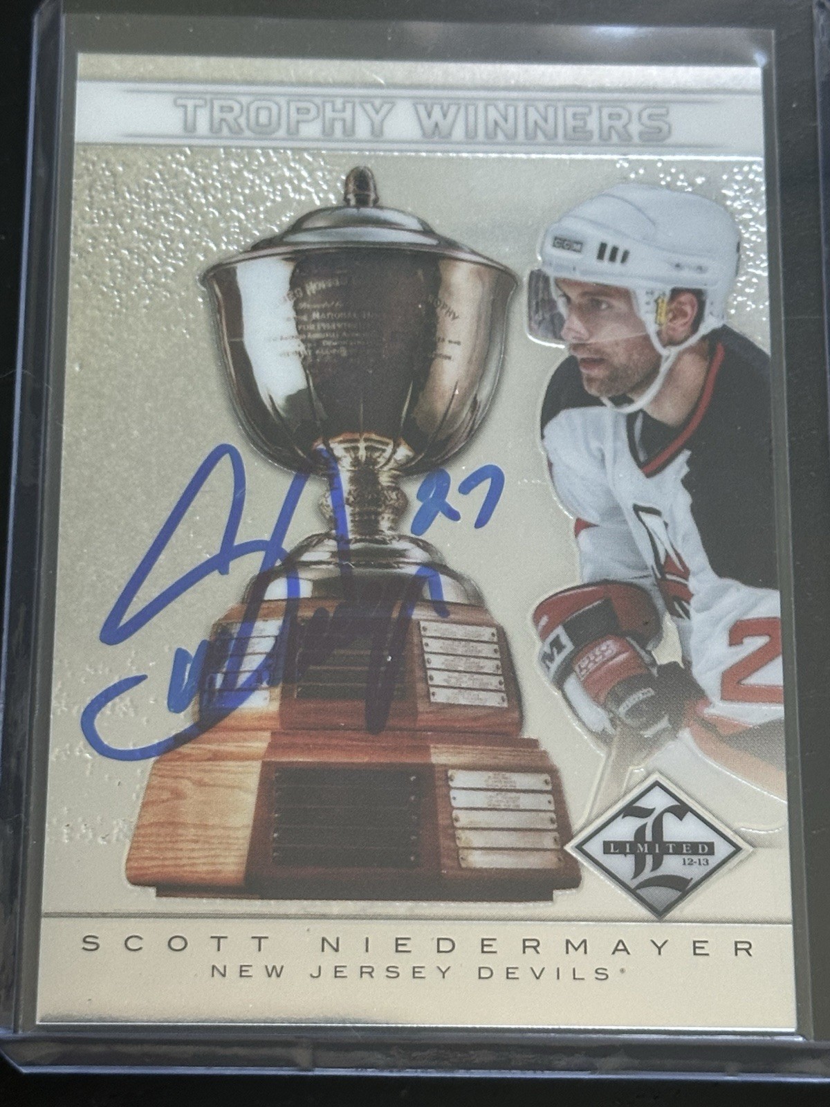 Scott Niedermayer 2012-13 Panini Limited Trophy Winners Signatures /99 HOF AUTO