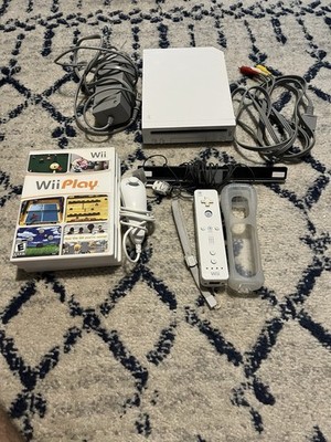 Nintendo Wii Console RVL-001 With Video Games, Remote, And All Hookups Tested