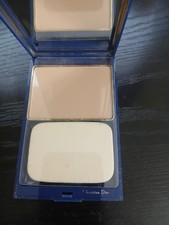 Christian Dior  Teint Poudre Dual Powder Foun...