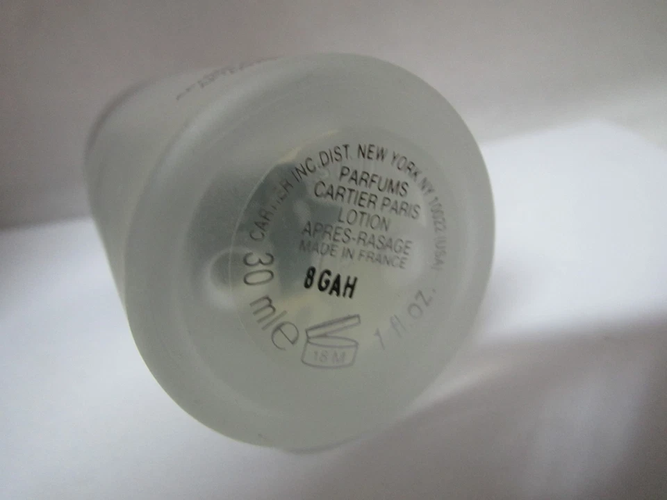 Roadster By Cartier 1 fl oz/30 ml loción para después del afeitado Apres-Rasage para hombres Foto 3 de 3