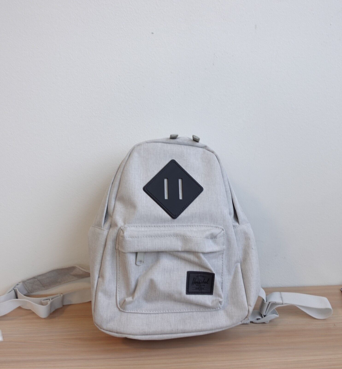 Herschel Heritage Bag Adult‎ Backpack Classic School Travel White Mini Canvas Amazon.com: Herschel Supply Co. Classic Backpack, Off White  main image 2