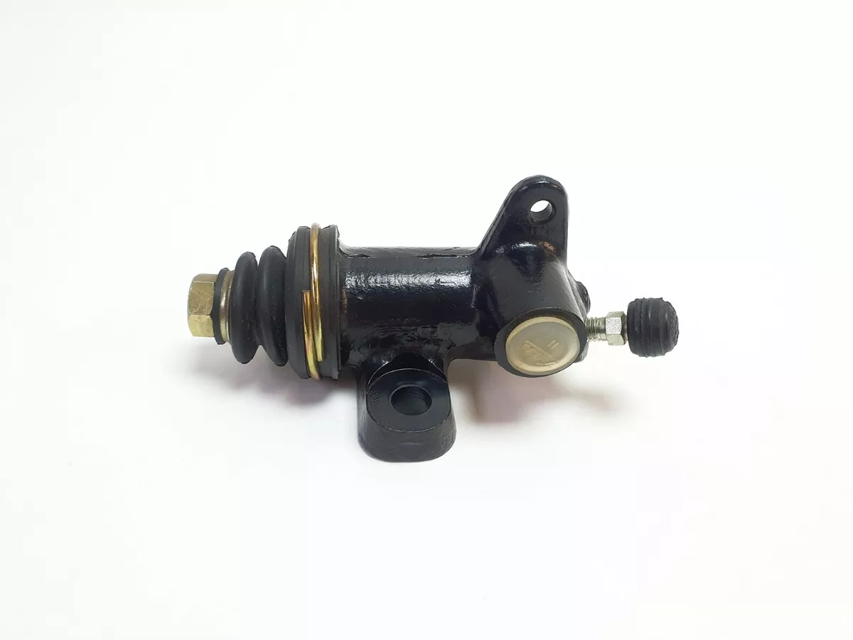Original Mercedes-Benz W110 190 C / DC 200 D Nehmerzylinder 