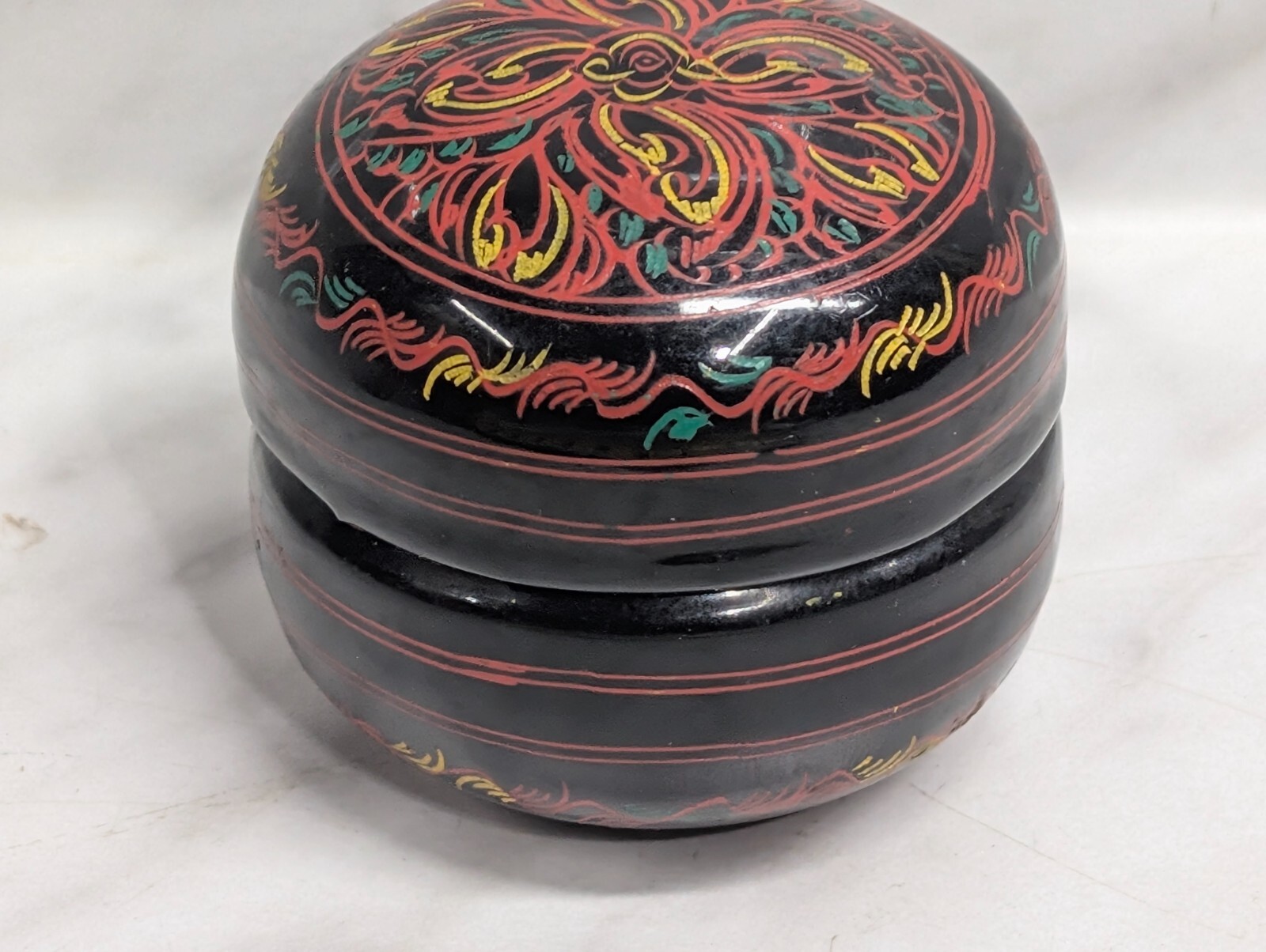 Vintage Burmese Lacquerware Trinket Box 2” Detailed Hand Painted