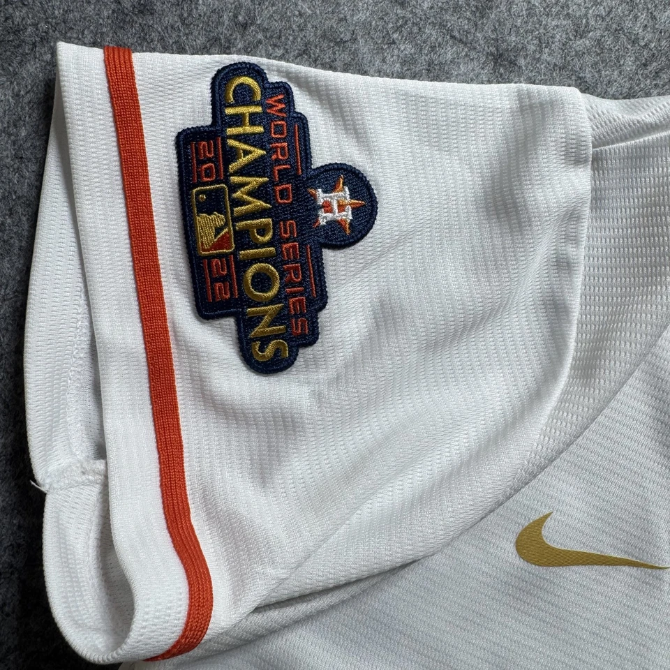 Houston Astros Jersey Womens M 2022 World Series Champions Gold Rush Nike - Image 2 of 4