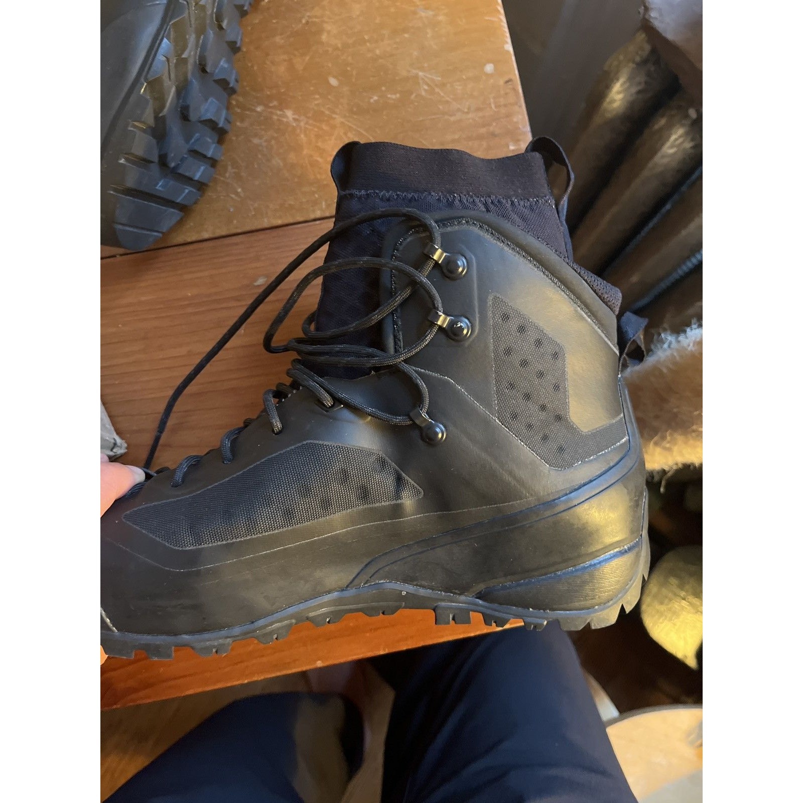 Arcteryx LEAF Bora2 MID Sample RARE 1/1 image 3