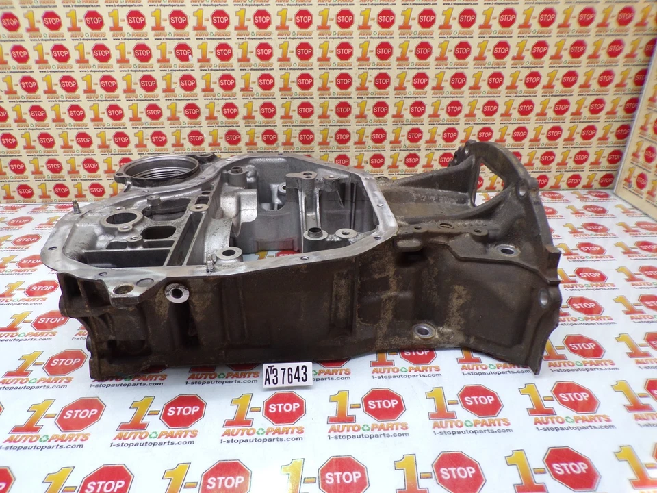 2010-2017 TOYOTA CAMRY UPPER OIL PAN 11420-36020 OEM - Image 3 of 4