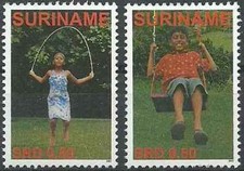 Timbres Enfance Surinam 1795/6 ** année 2005 (31074) - cote : 20 €