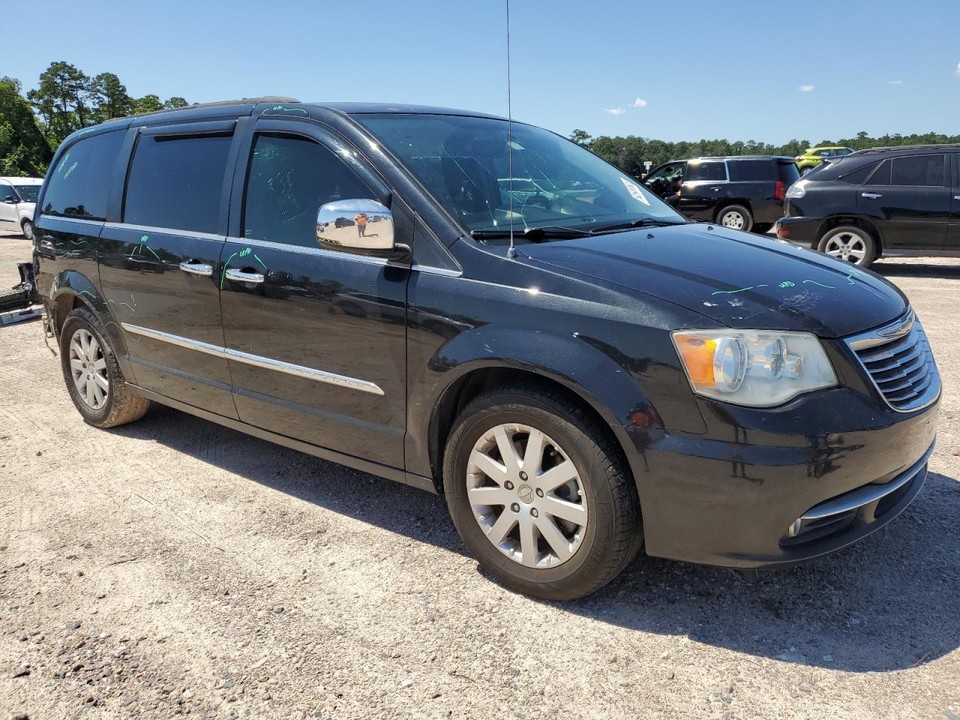 Used Front Right Seat fits 2012 Chrysler Town & country bucket with