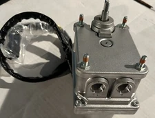 Borg W.Turbo, Actuator ,NAVSTAR (DT466), 5010588R91 .   2493866  (4pin) 7.6L