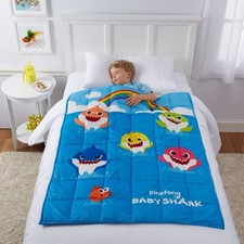 Baby Shark Kids Weighted Blanket, 4.5lb, 36 x 48, Fountain of Tooth,...