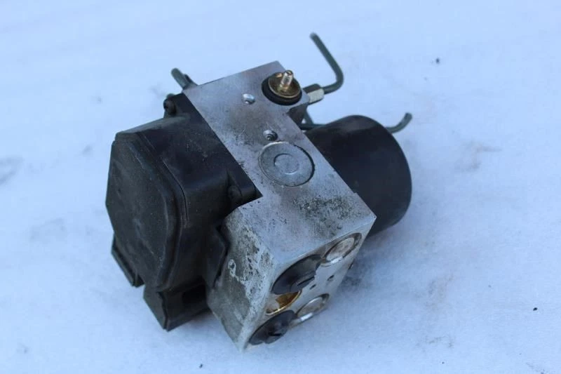 2000 TOYOTA MR2 SPYDER BOMBA ABS FREIO ANTIBLOQUEIO 44510-17080 - Imagem 2 de 4
