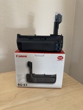 Canon Battery Grip BG-E7 for EOS 7D DSLR Digital Camera