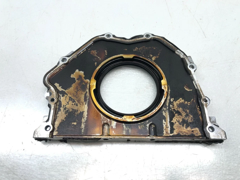 Cubierta de sello del cigüeñal del motor Infiniti QX56 QX80 2011-2021 5,6 L V8 OEM. Foto 3 de 4