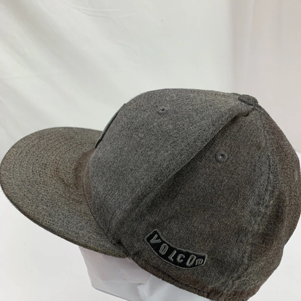 Volcom Grey Ball Cap Hat Fitted 7 1/4 Baseball - Image 2 of 4