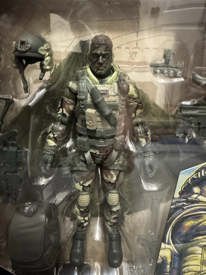 Figura de piloto de acción GI Joe Classified Series 60 aniversario HALO Jumper 6" Foto 4 de 4