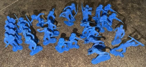 Vintage 1967 Louis MARX Fort Apache Blue Play Figurines - Lot of 28 Figures