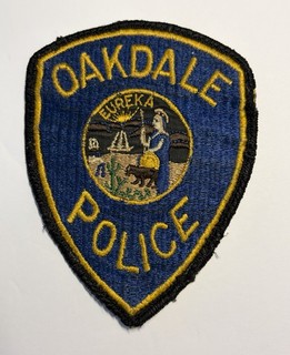 VINTAGE CALIFORNIA OAKDALE POLICE DEPT PATCH STANISLAUS COUNTY #D13
