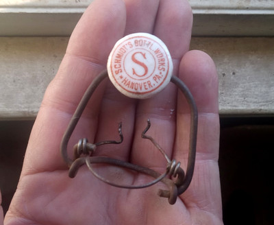 HANOVER,PA SCHMIDT'S BOTTLING WORKS 1895 PORCELAIN BOTTLE STOPPER & WIRE CLOSURE
