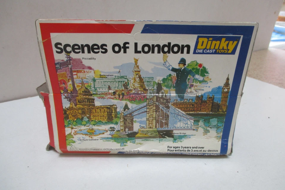 Dinky Model No. 284 London Austin Black Taxi Cab Opening Doors in Original Box  - Image 4 of 4